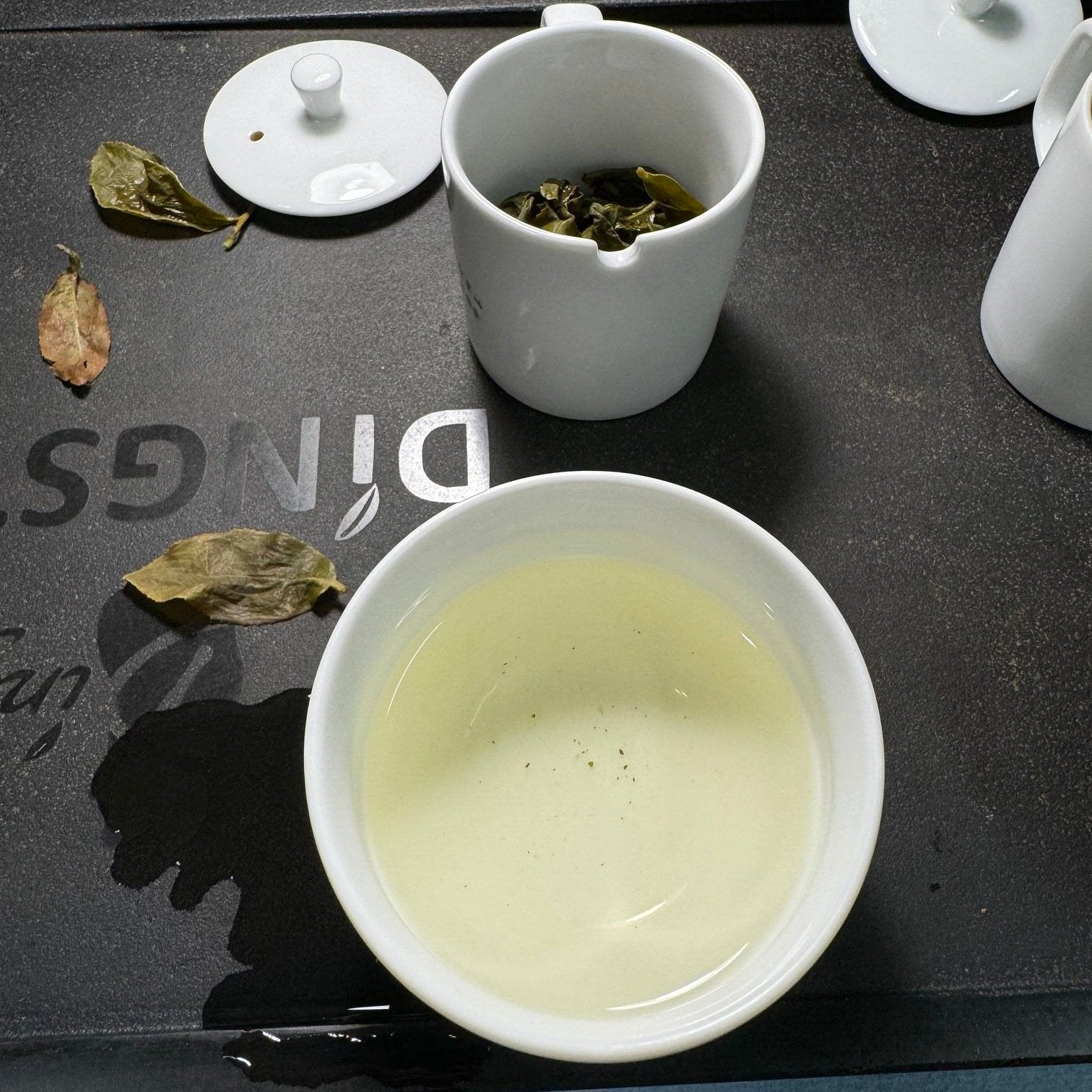 Alishan High Mountain Oolong Tea 
