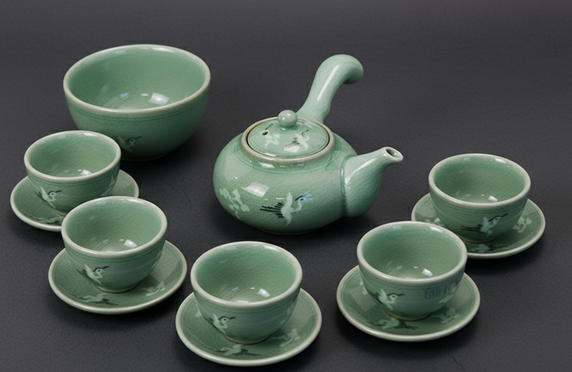 청자 운학 5인 다기세트 – Celadon Cloud & Crane Korean Tea Set (Teapot, Water Bowl, 3 or 5 Cups)