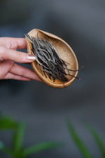 Jade Ivory Tea liquor — pale golden cup, clean and floral